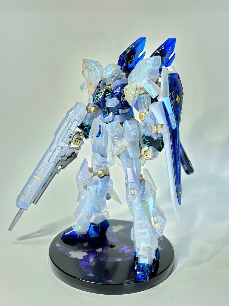 白背景。パール塗装は、撮影が難しいです。