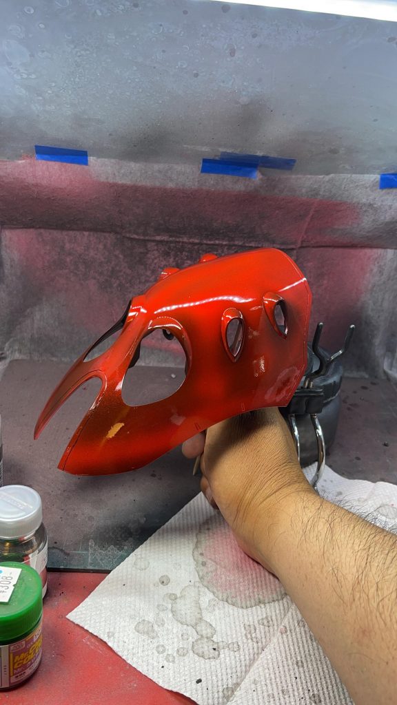 デカいパーツから塗装していきました