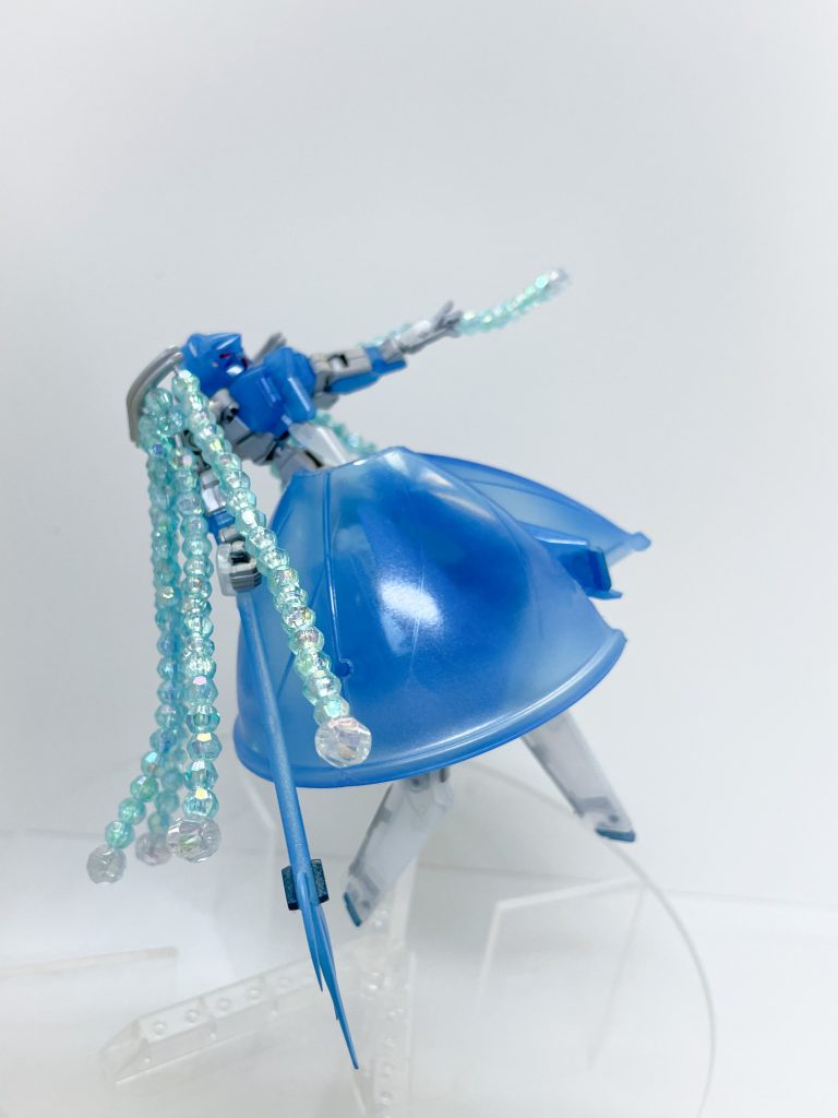 特殊装甲 ブルーベール水中で光を透過する特殊素材で作られた装甲。さらに音波を含めた振動をある程度吸収する性質を持ち、ソナー等のレーダーに対しても高いステレス能力を発揮する。