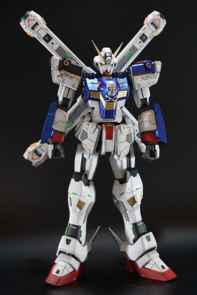 マントオフスジボリパターンやチップは先人様の作品を参考にさせて頂きました。パクリともいいます。オリジナルでこういうのをビシッと出来たらかっこいいですよね。今回初めてパステルシャドウに挑戦してみました。若干付けすぎてウェザリングみたいになってますが、設定的に汚れててもおかしくないしいいよね。