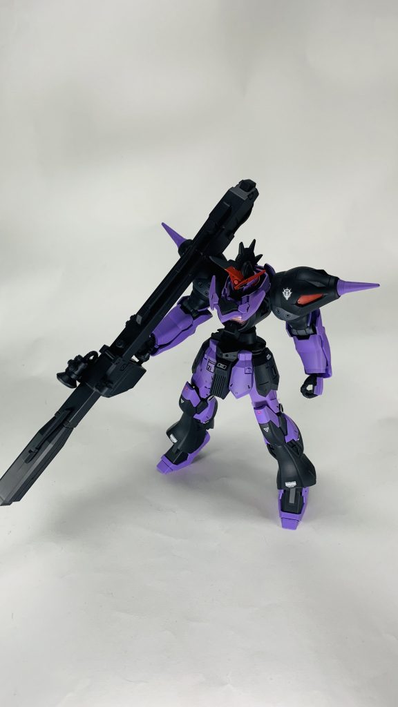 ドムのビームバズーカを装備。