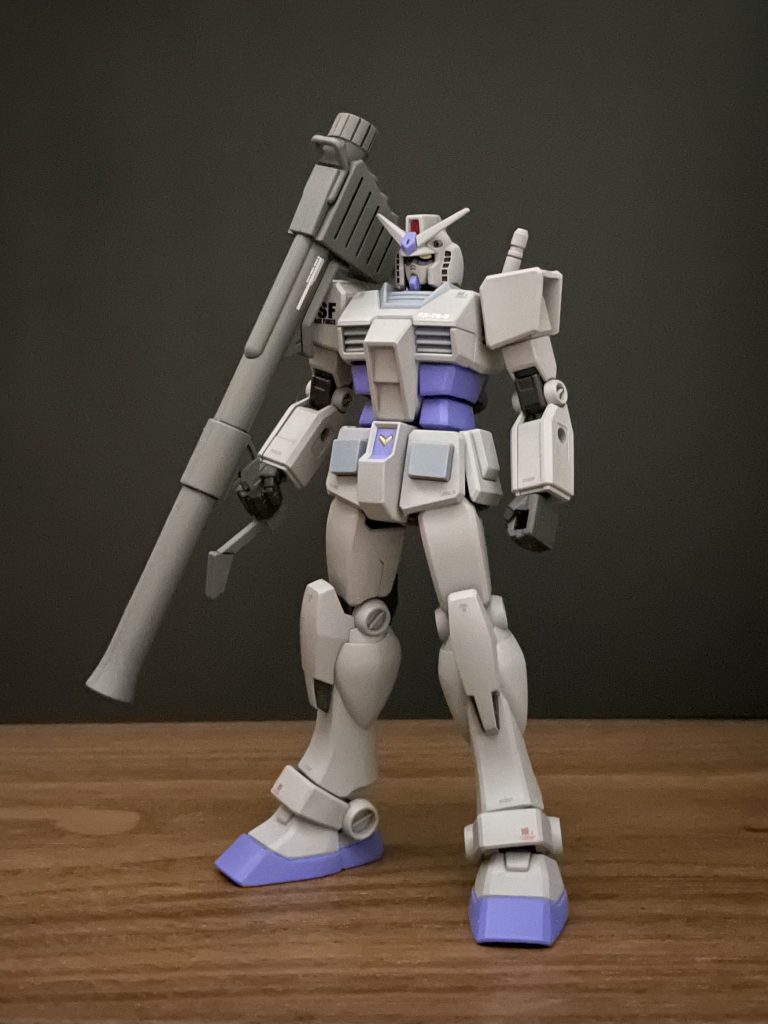 RX-78-31番くじのクリアパーツをサフでグレーに。ENTRY GRADEは簡単に組み立てられるので、塗装で色々遊べますね。