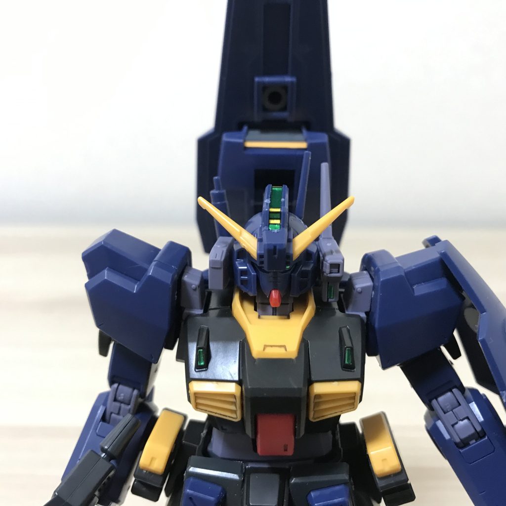 頭部はヘイズル2号機の後頭部ツノタイプに、Mk-IIのバルカンポットをつけました