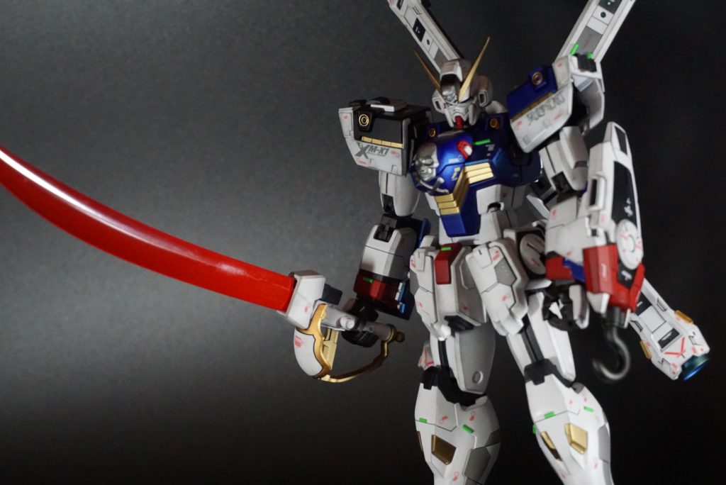 ビームザンバーはクリアレッドを重ねて色濃く高出力っぽく。 