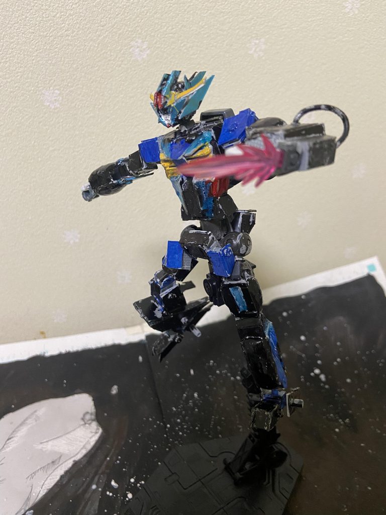 ビームサーベル、腕に取り付けられた近接武装刃渡りが短いので、万が一相手に近づかれた時の補助武装という側面が強い、腕からはエネルギー供給コードが露出している。