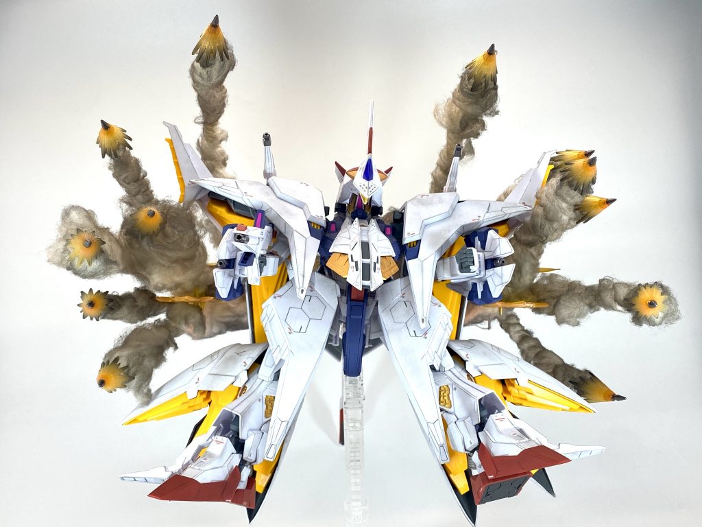 せっかくなのでファンネルミサイルエフェクトもそれっぽく仕上げてみました。