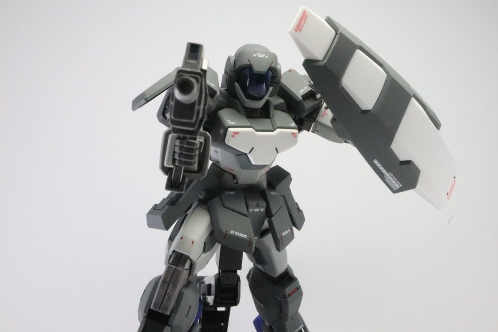 アデル　グレーカラー–3枚目/制作者：でるたぃ