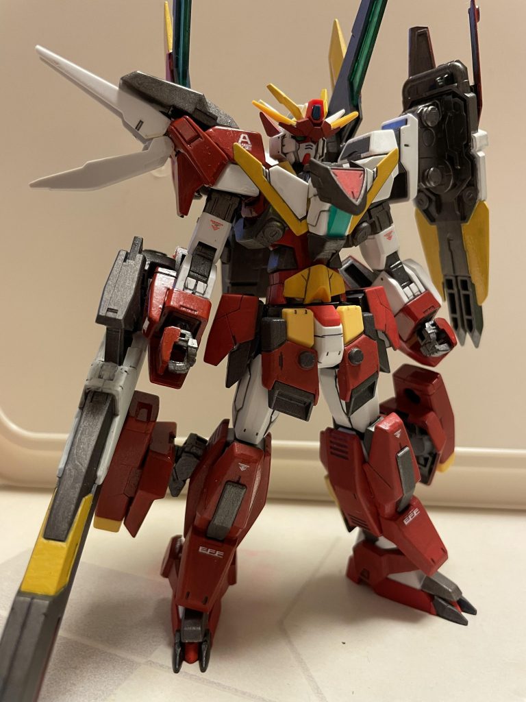 当時の脳内設定として、AGE系のフォース所属フルグランサの進化形態として考えたらトライエイジガンダムと被りました笑