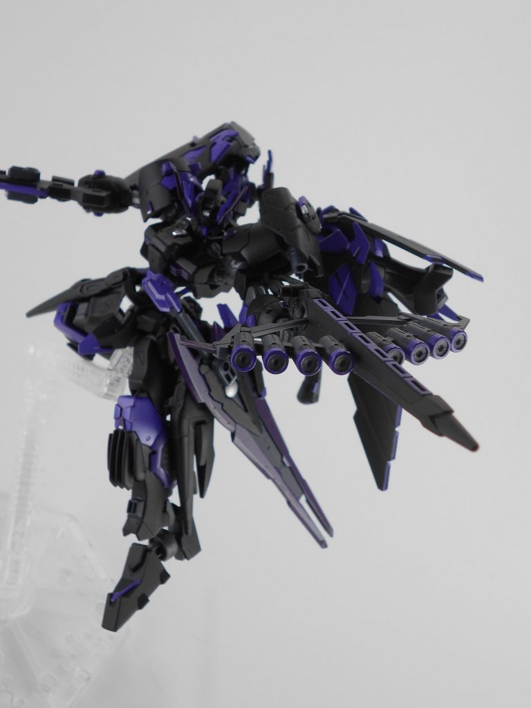 ムラマサ・ブラスター改・「シェグテア」、射撃モード。フルクロスのムラマサ・ブラスターにピーコック・スマッシャーの砲身を追加しています。砲身のみの追加なので砲身上部のみの交換が出来ないため、砲身のエネルギー切れの場合は本体からの供給になります。