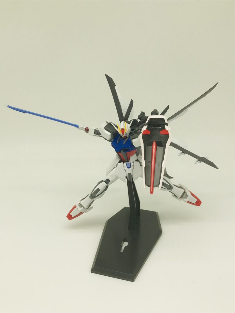 大型対艦刀は抜刀が可能です。