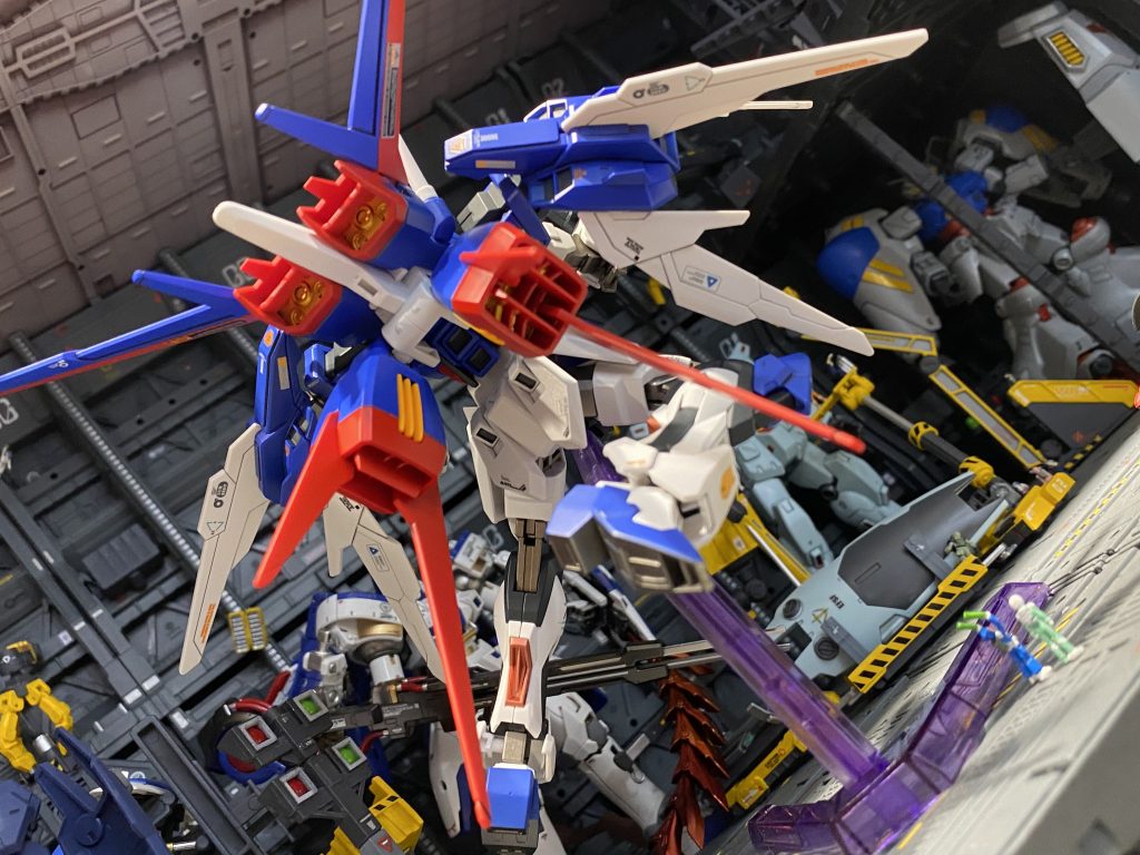 トールストライクガンダムグリッター–5枚目/制作者：@littlewhiteyeun