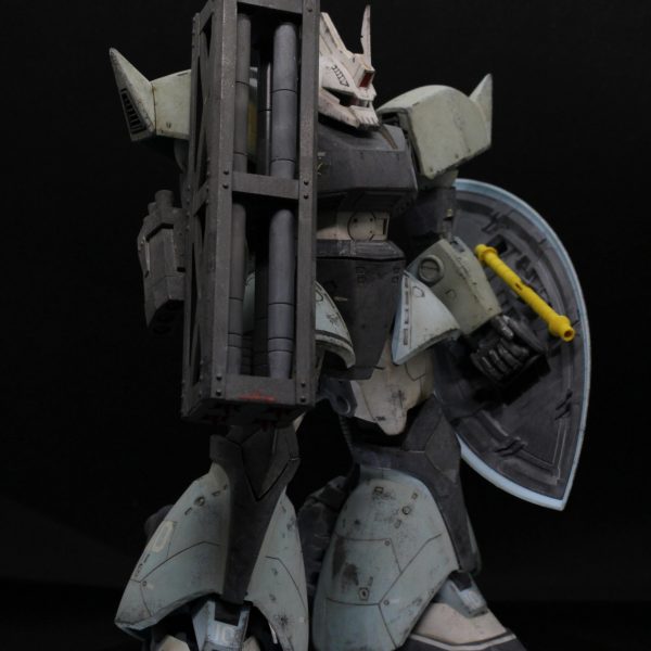 ユーマ・ライトニング専用　高機動型ゲルググ