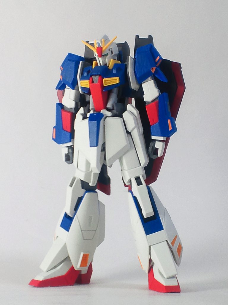 胴体部にライトニングゼータのものを使用、頭部及び四肢はゼータガンダムを使用しています。