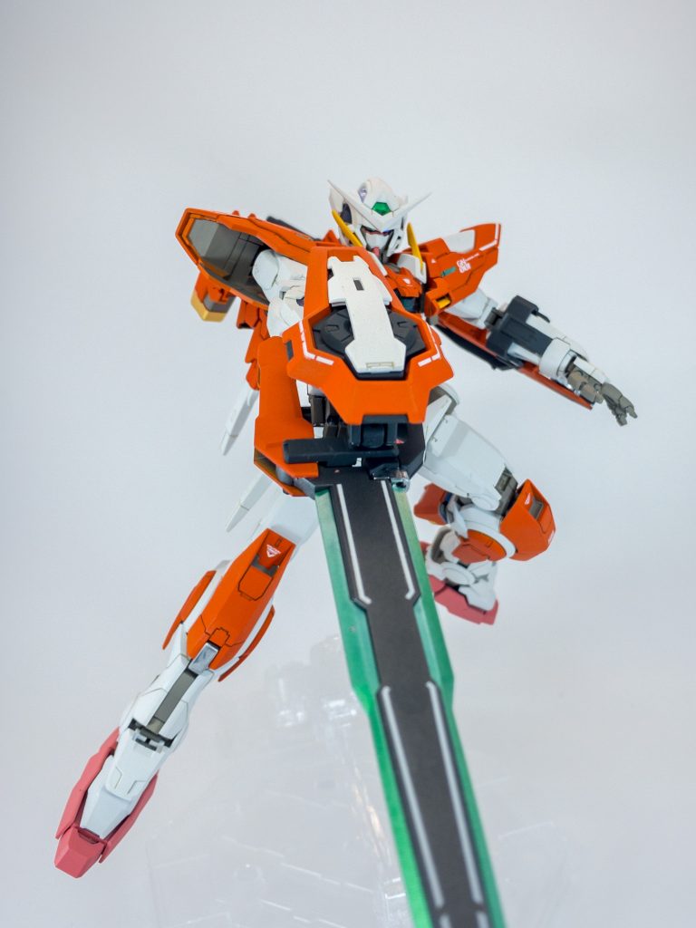 エクシア、目標を駆逐する!