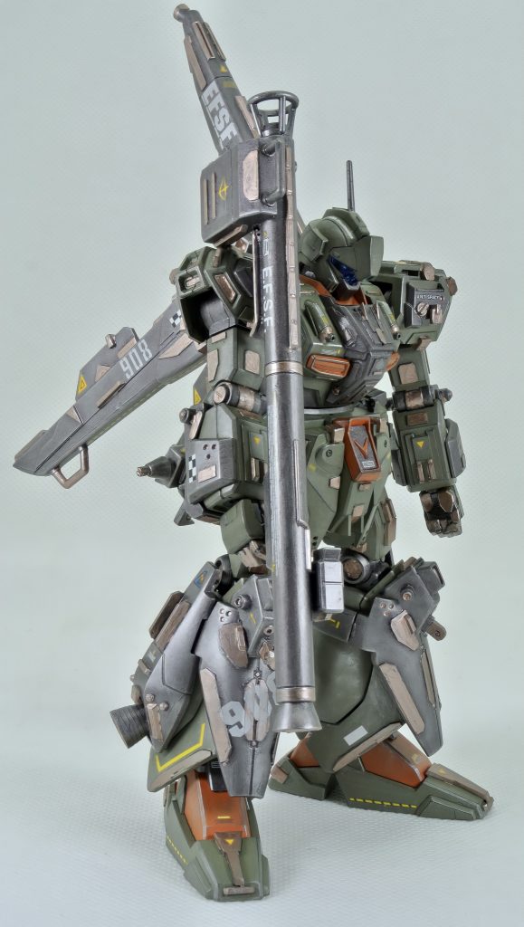 もういっちょ斜め前から肩のミサイルは個人的にオミット