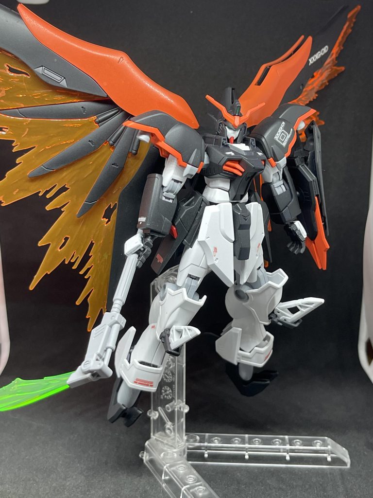 デスティニーの光の翼展開状態