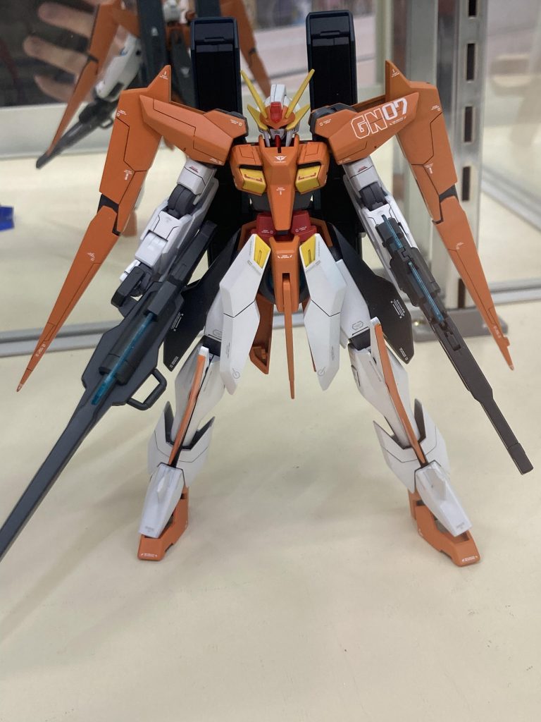 完成してすぐお店に飾ってもらったのであんまり写真が撮れていません！