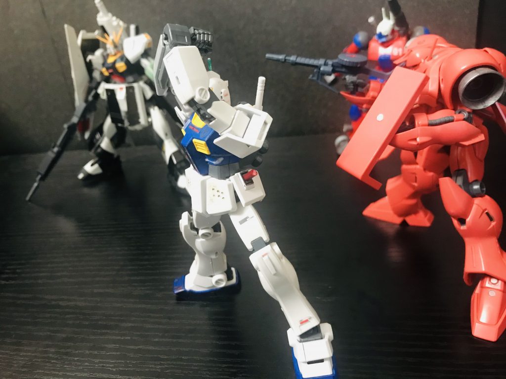 ガーベラテトラ「負け惜しみか…」ガーベラテトラ「G3…」νsガンダム「！！」νsガンダム「なぜその名前を！？」ガーベラテトラ「ハッ！ハハ！どうよ！お前の想像した以上に俺たちは！進んでいる！」νsガンダム「そんな！？」
