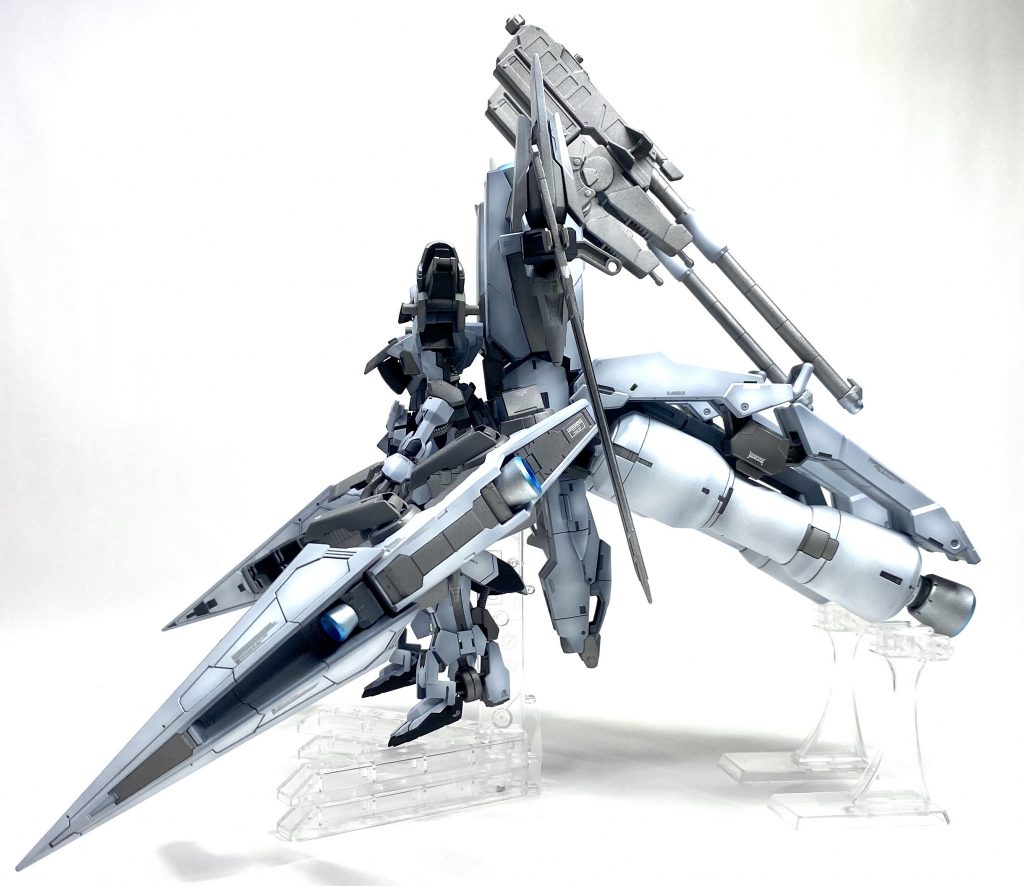 滑空砲は背中へ装備しました。