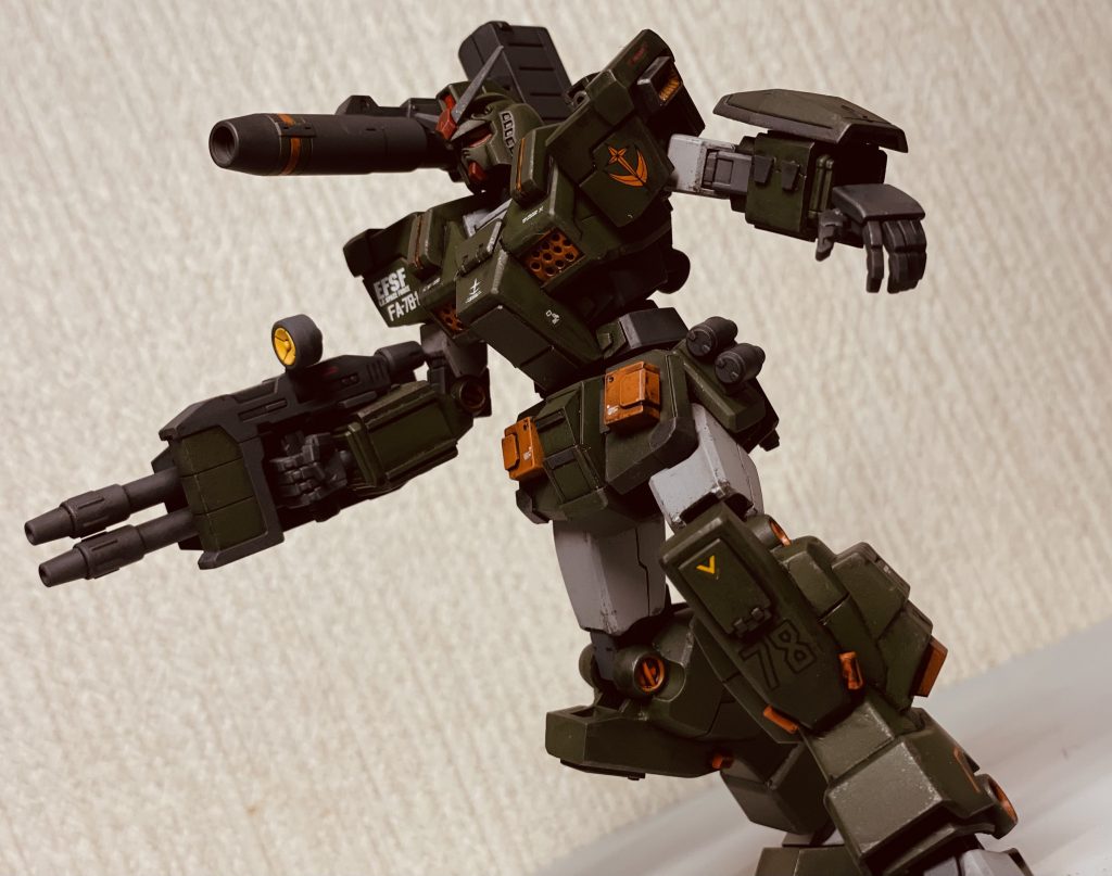 背景もちゃんとできたら、戦場の写真風にできたのなぁ…