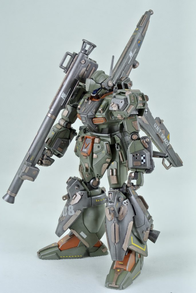 斜め前からスジボリが苦手なのでプラ板での足し算しかできないんです。