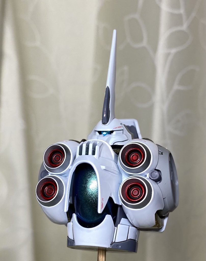 コックピットハッチ。ガイアのプリズムパープルグリーン&蛍光ブルーグリーン&クリアーで、ピカピカ✨に磨きました。