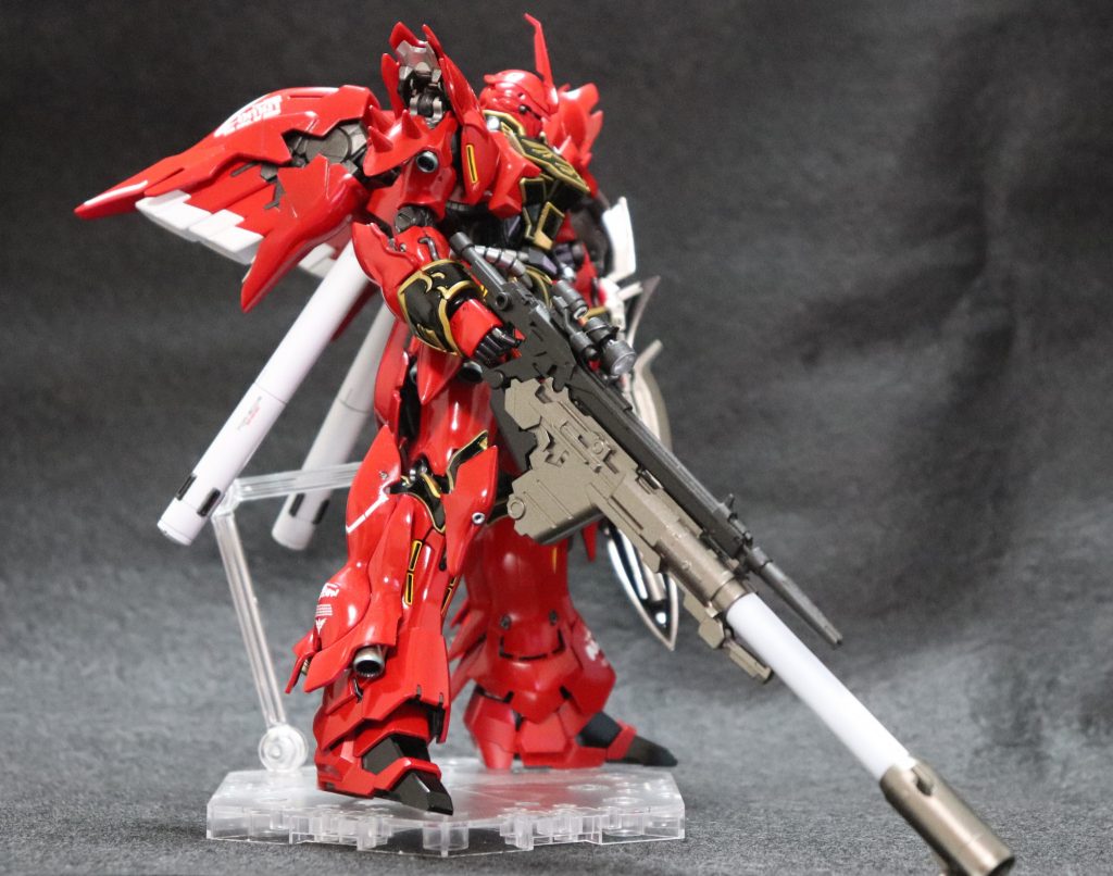 バズーカはHGUCシナンジュスタインについてたものです。手首もHGUCのものです。