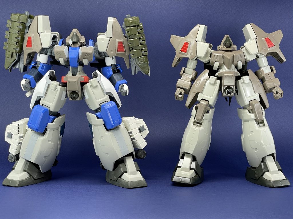 ベースキットとの比較です。内部フレームはシュバルベグレイズ。上腕やフトモモバーニアにトールギスでOZ系MSの意匠を。ヘビーアームズからイーゲル装備を転用しました。最後まで御覧いただき、ありがとうございます。