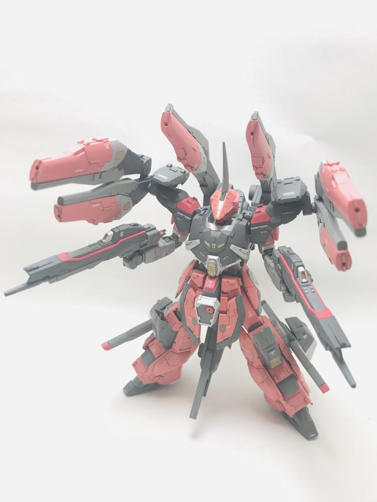 普段は地味目でシンプルな機体をよく作りますが今回は派手派手です。差し替えなしで全モード出来るようにもこだわりました。そうとう手間どりましたが……笑