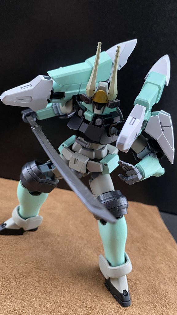 ヘイムダル　モードフェンリル　軽量、スピード、手数、それらの特性をそのままに、一撃の重さ。つまり、パワーを手に入れた状態。この状態のヘイムダルは、フェンリルと呼称される。