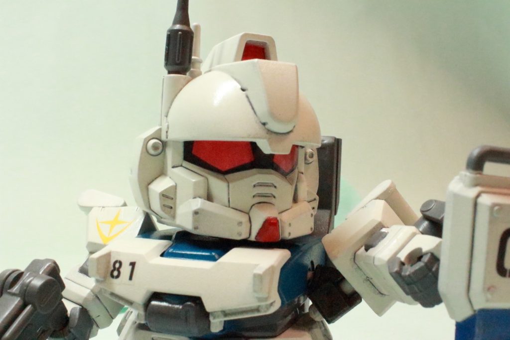 左腕に角度付き関節パーツを入れてポージングさせました。