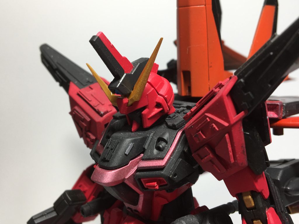 最後にアップ状態です。アンテナをデスティニーにした事でより威圧感が出たかなと思っております。本体もカッコいいですね(小並感