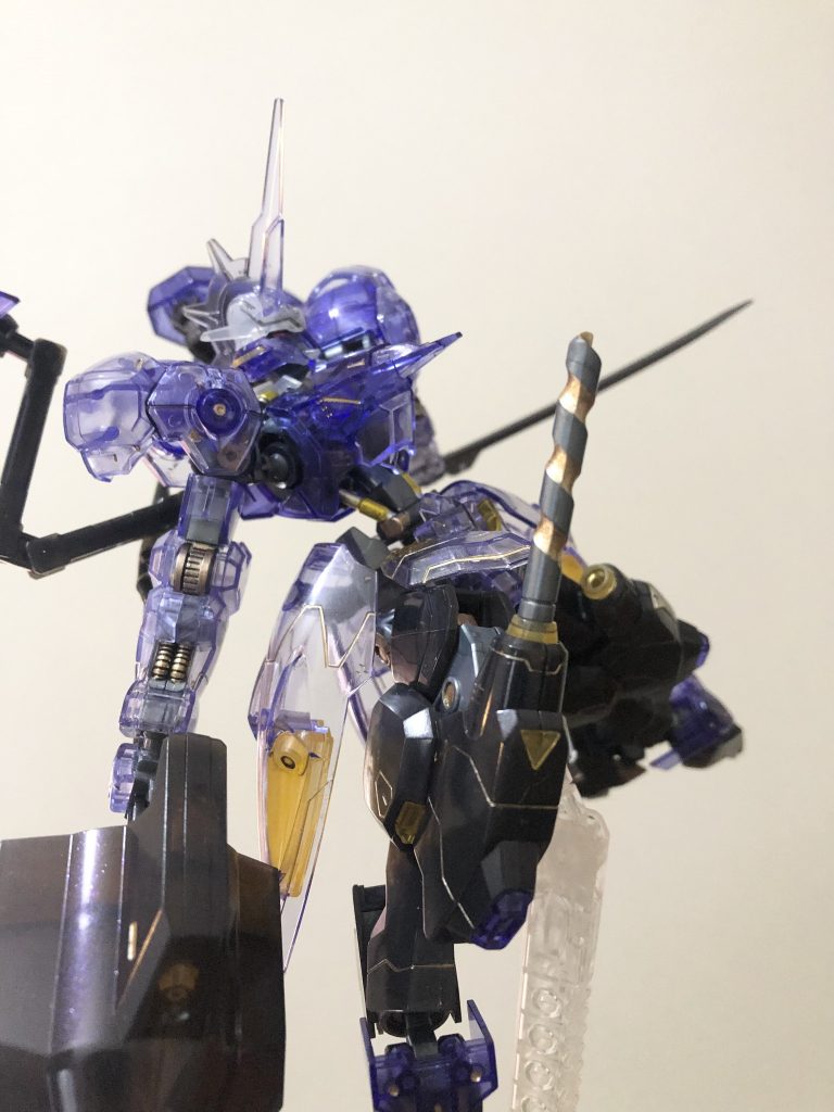 ドリルニー炸裂❗️凹み部分をゴールドで筆塗り