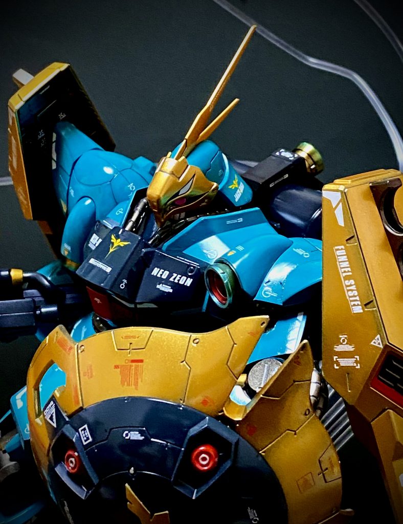 ゴールドはガイアノーツのスターブライトゴールドです。この色凄くいいです。