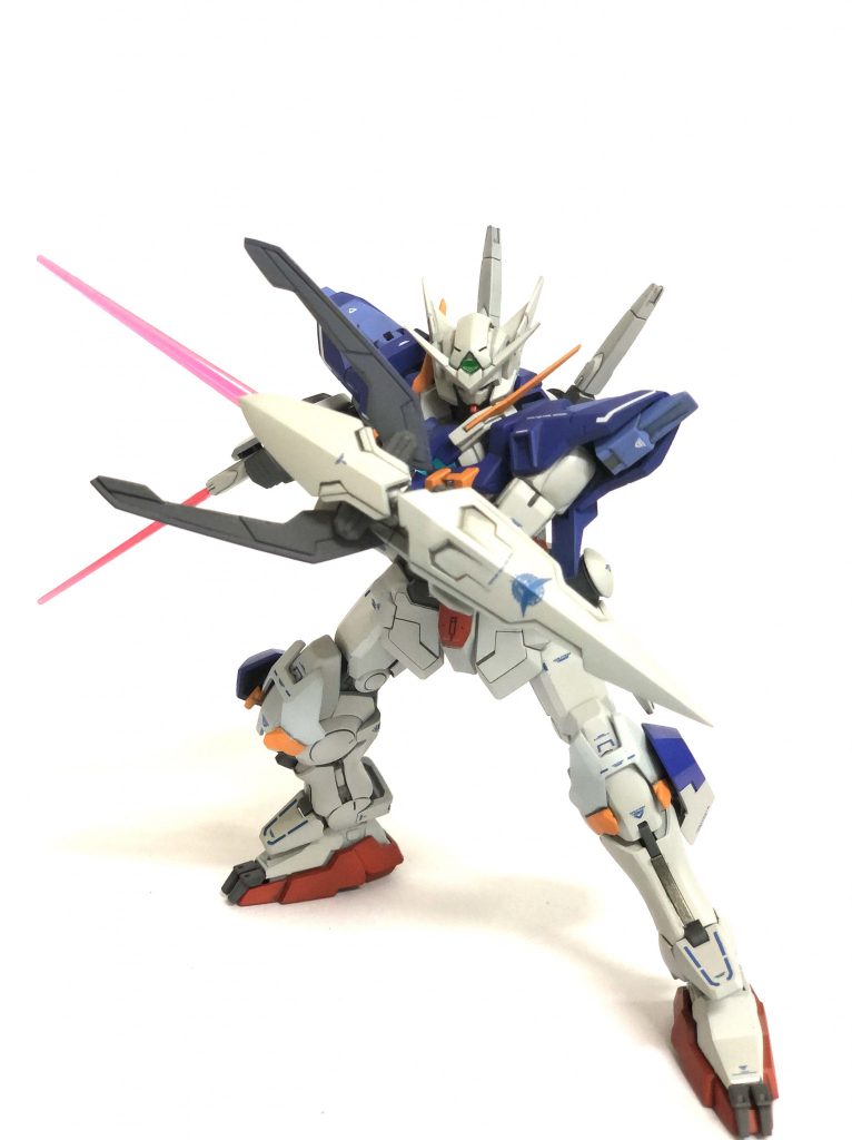 GNシールド　〔GNクローシールド〕可変してクローシールドになります。キュリオスの様に捕縛した後致命死を与えます。