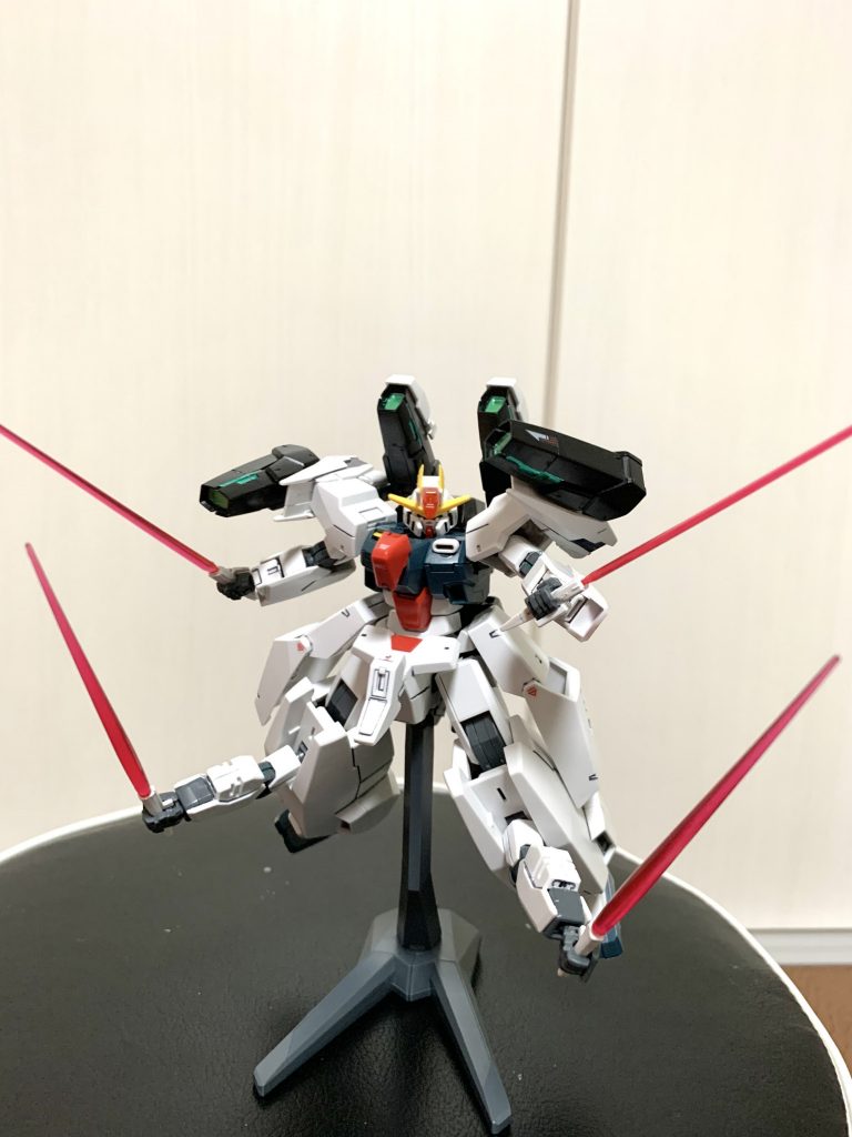 サブアームが大好きさメイン写真にもなっているサブアーム展開状態です。GNピストルを使用します。セラヴィーがロックオンのピストンを使う…エモいずら〜