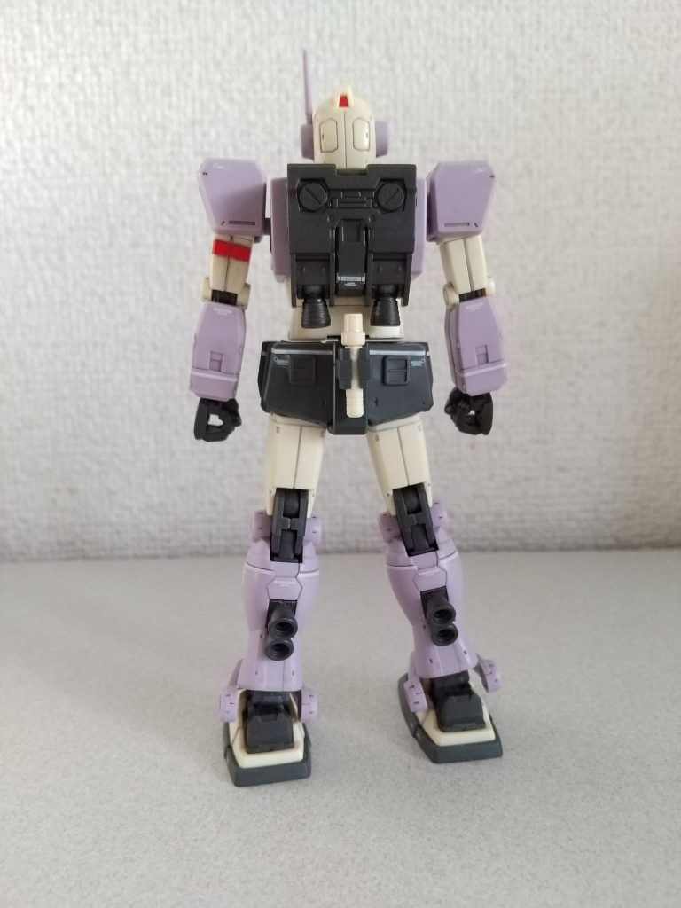 バックこれまた特徴的なサーベルラックが目を惹きます！