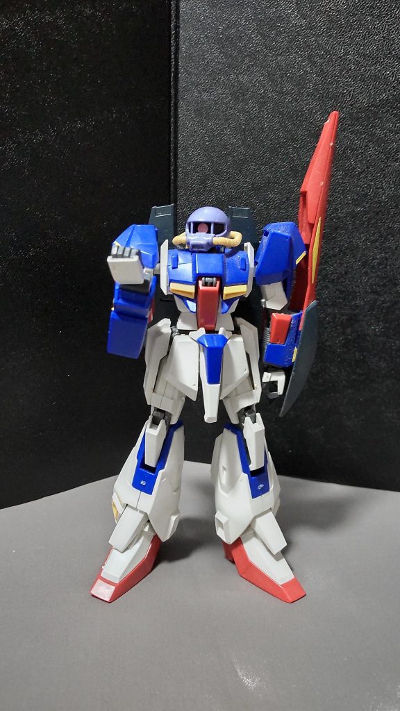 ZZ本編にZザクがあったでしょ？だからハイザックの頭を付けたらZハイザックになるというわけ。だからゼットコンに出しても問題なし。………たまにはこういうしょーもないのも作りたくなる時ってあるでしょ？人生、息抜きも必要なのです。