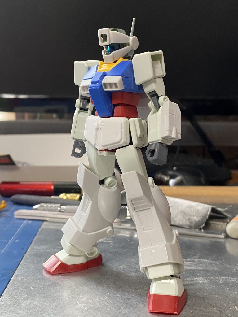 装甲は「着てる」感を出しました。