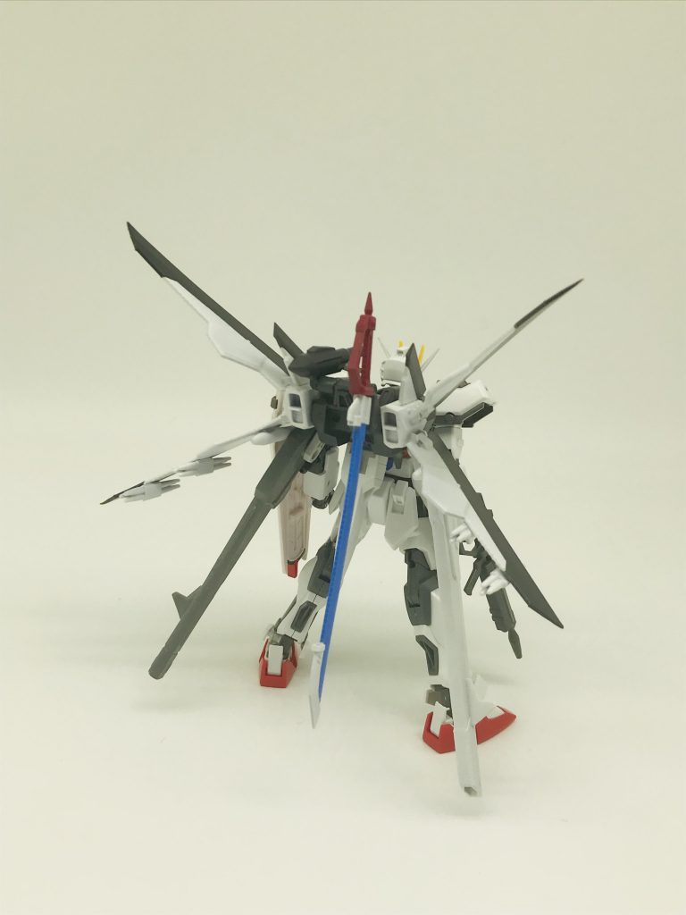 一応ビルドアカツキを使用していますがビルドブースターの部分のみを使っています。若干羽が剃ってしまったのが反省点…