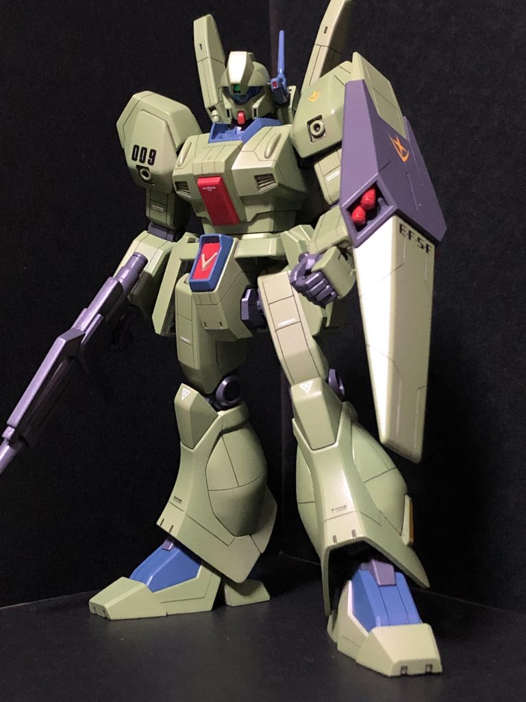 慣れないスジボリしたんですが、左足、右足の位置が合わず、やり直ししたりと結構大変でした。