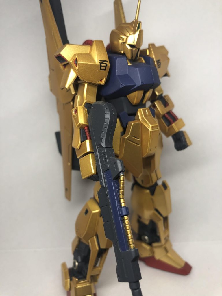 軽めのゴールドにしたかったので、白サフからのガイアノーツスターブライトゴールドで塗装してます😊いい感じに仕上がったと思います♪