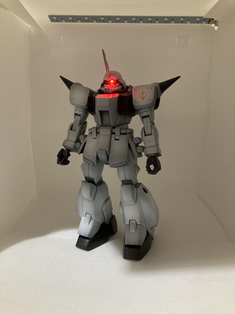 LED電飾でモノアイを光らせる