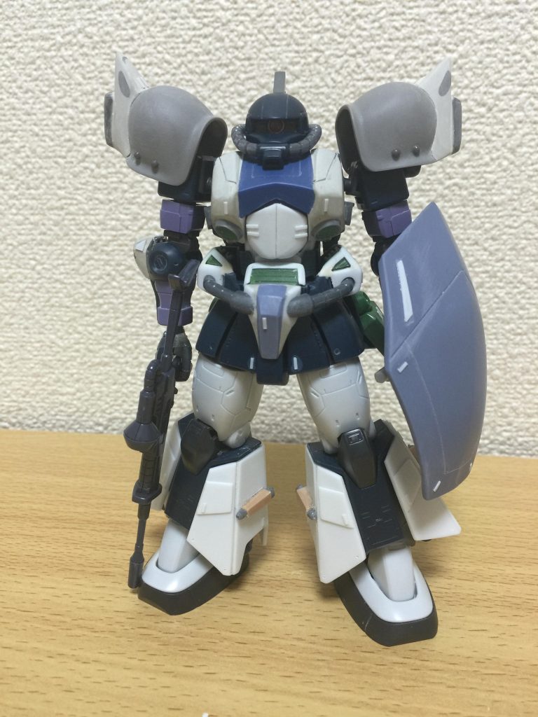 R1ザクベースです。あとはジャンクパーツ。