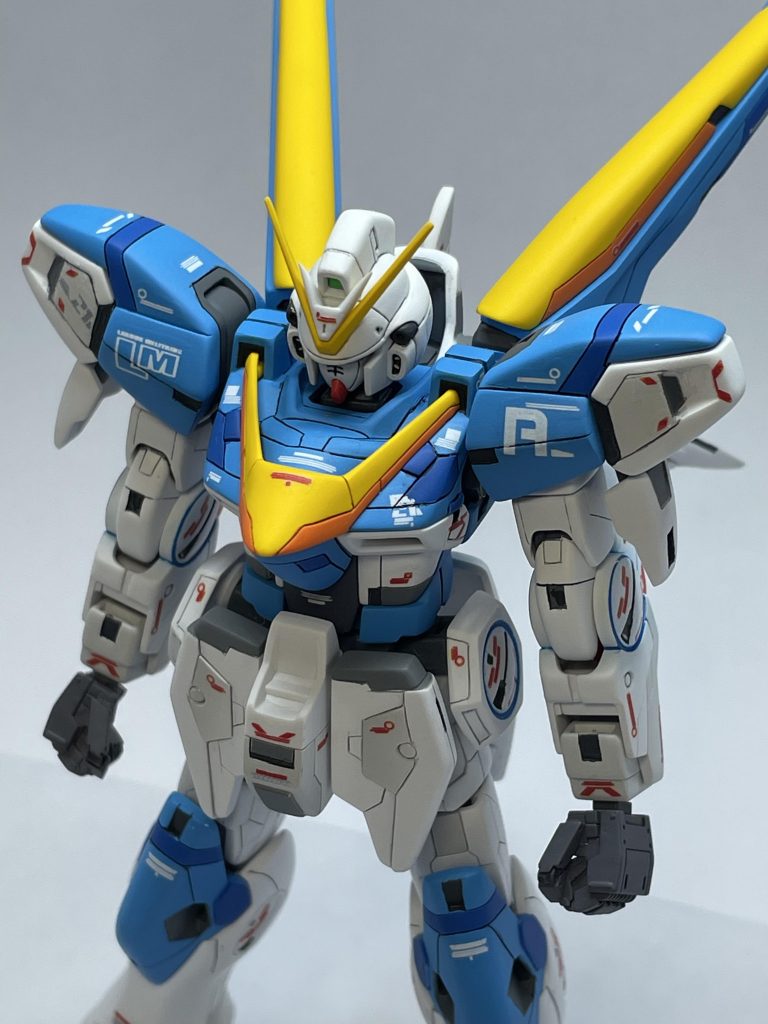 RGっぽく同系色を2色以上使いました。クドいですね。