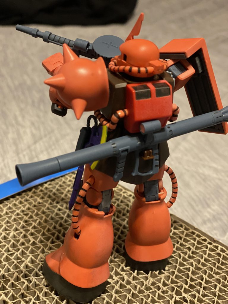 HG シャア専用ザク–3枚目/制作者：タオパイパイ