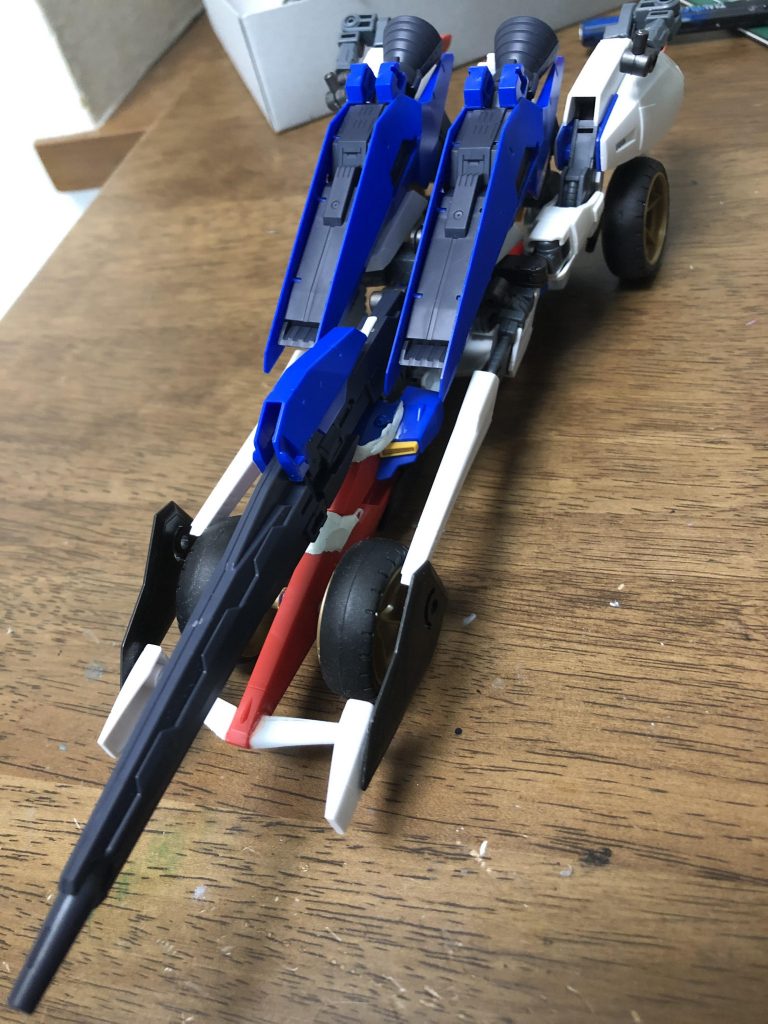 塗装前撮り忘れたのでとりあえず1番最後に残ってた塗装前の画像載せときます。しつこく言ってますがとにかく目標がF1にするだったので色も赤っぽくしましたが普通にZカラーにしても良かったのかなぁと思ったりもしますね。