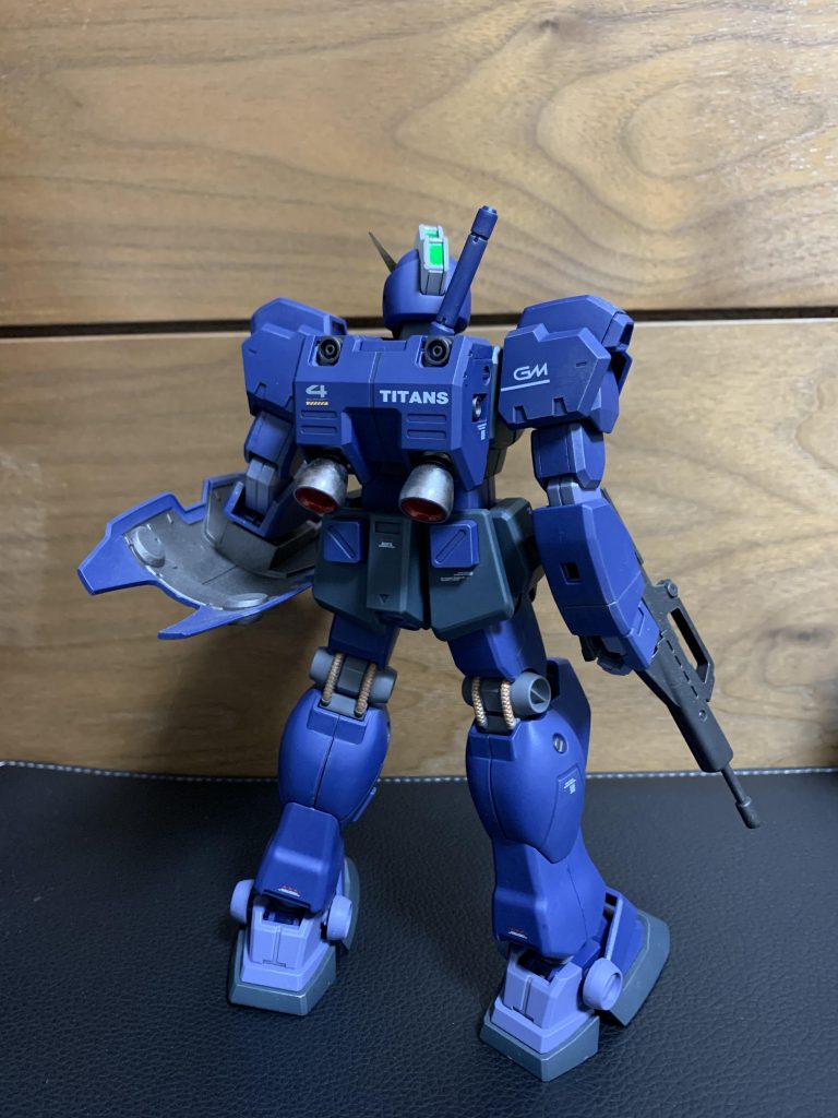 ほぼジム感を出したくてさりげなくデカール。