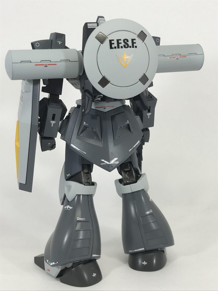 武装は僚機①と同じジムⅡビームライフル、バックパックはアイザック+ジャンクパーツ(なんかの盾)で、それっぽくしてみました。