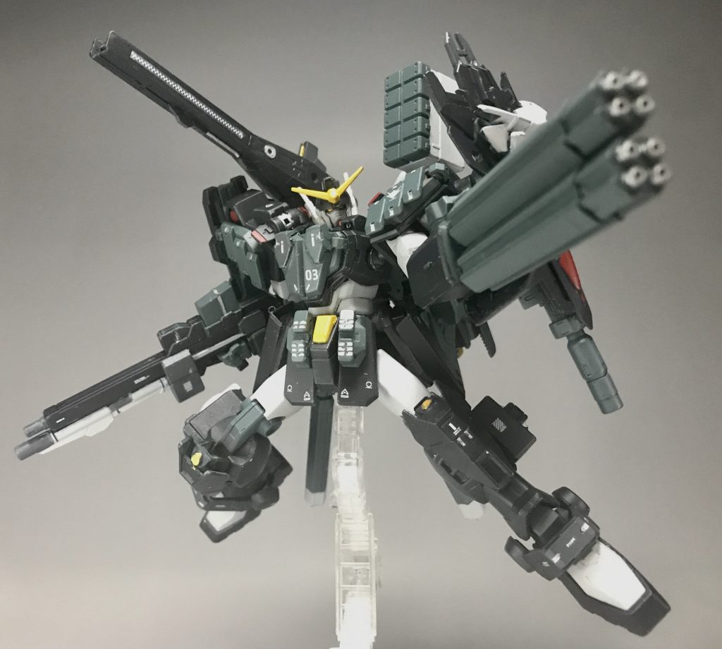 ツインビームガトリングガンヘビーアーマードアームズのメイン武装で制圧力の高い連射武器